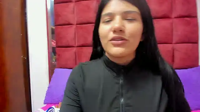 AANGELADIAZZ online show from 12/17/25, 02:39