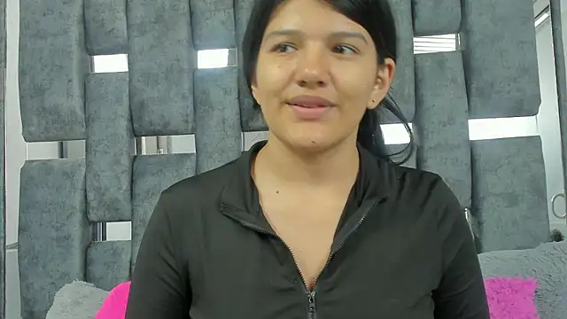 AANGELADIAZZ online show from 01/17/26, 03:55