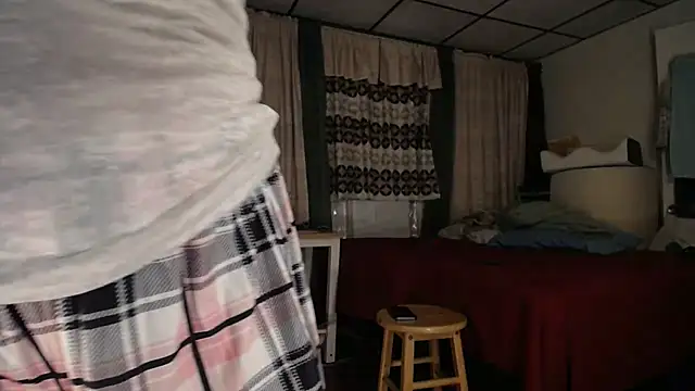 Snapshot of ANALTRAINING4U2 chatting on 03/17/25, 03:36 ANALTRAINING4U2 online show from 03/17/25, 03:36