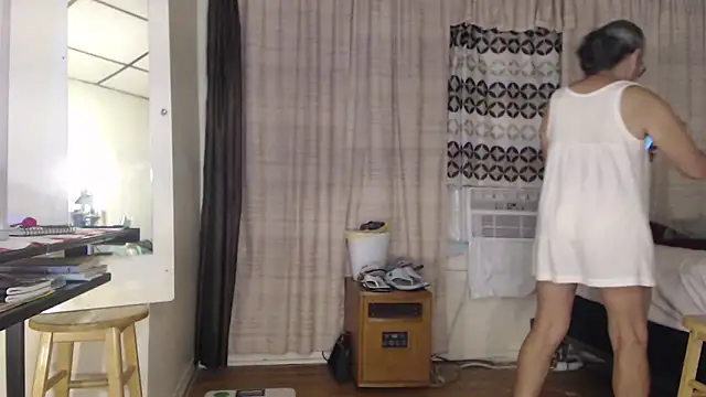 Snapshot of ANALTRAINING4U2 chatting on 10/01/25, 04:51 ANALTRAINING4U2 online show from 10/01/25, 04:51