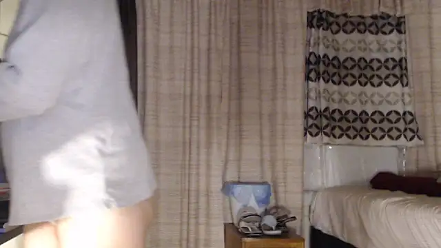 Snapshot of ANALTRAINING4U2 chatting on 10/20/25, 05:19 ANALTRAINING4U2 online show from 10/20/25, 05:19