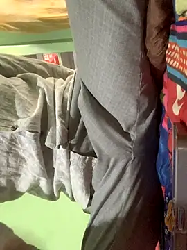 Snapshot of uniquesexyboy5689 chatting on 10/10/25, 05:50 uniquesexyboy5689 online show from 10/10/25, 05:50