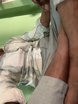 Snapshot of uniquesexyboy5689 chatting on 11/11/25, 09:20 uniquesexyboy5689 online show from 11/11/25, 09:20