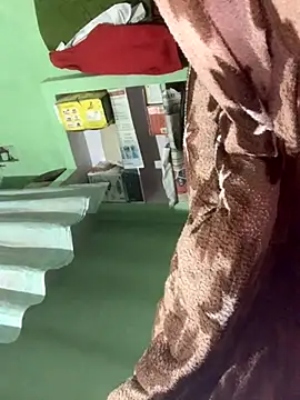 Snapshot of uniquesexyboy5689 chatting on 11/17/25, 05:08 uniquesexyboy5689 online show from 11/17/25, 05:08