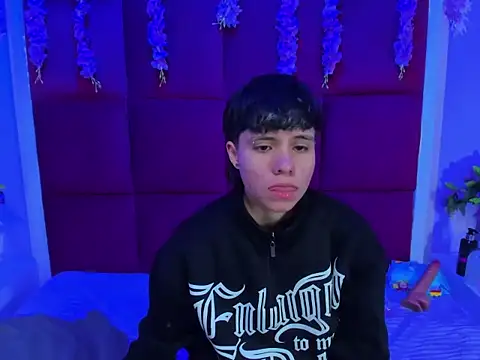 Bruno Cruzz online show from 10/03/25, 02:52