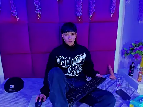 Bruno Cruzz online show from 10/04/25, 02:31