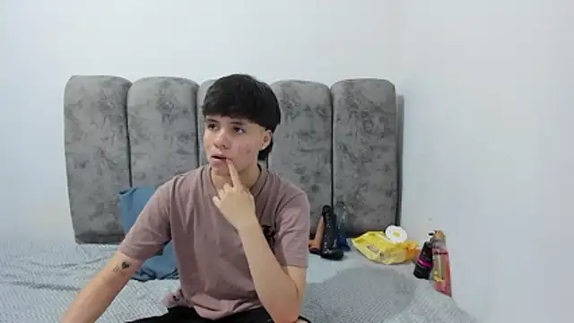 Bruno Cruzz online show from 03/29/26, 02:44