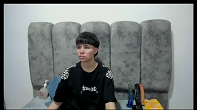 Bruno Cruzz online show from 04/16/26, 02:34