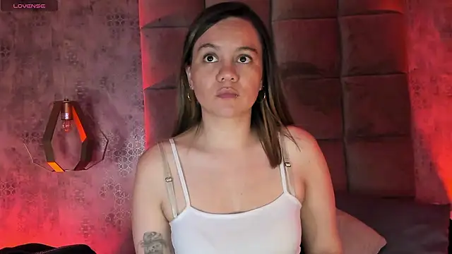 Sky Junne online show from 02/13/26, 04:58