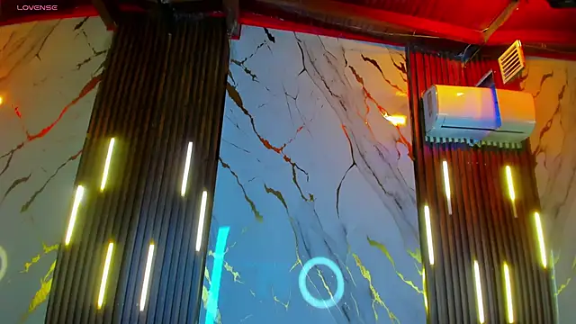 VictoriaDuart online show from 10/16/25, 08:21