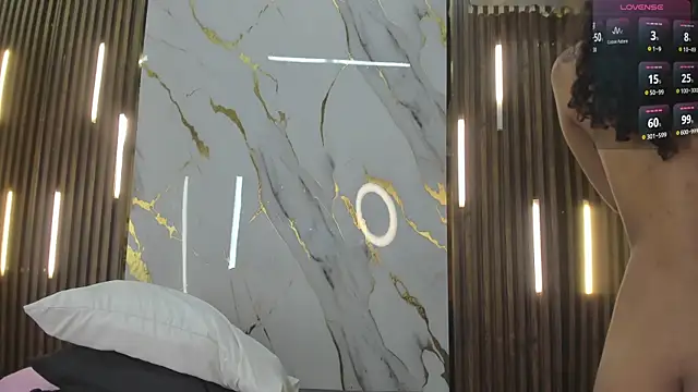 VictoriaDuart online show from 12/22/25, 08:28