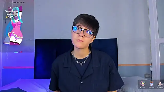 Tsuki Maru online show from 12/04/25, 07:55