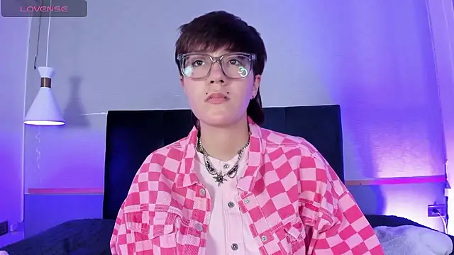 Tsuki Maru online show from 01/10/26, 03:30