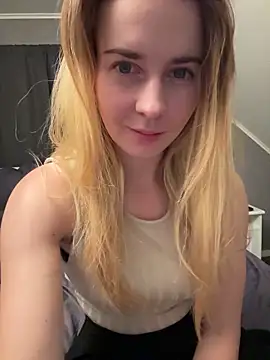 ellieen online show from 10/12/25, 08:30