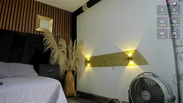 Snapshot of BritanyBrown_ chatting on 06/19/26, 05:01 BritanyBrown online show from 06/19/26, 05:01