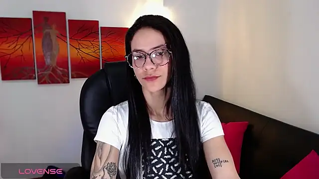 Ashley olivares online show from 09/11/25, 02:11