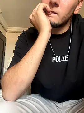 Snapshot of bogerkek chatting on 09/14/25, 02:05 bogerkek online show from 09/14/25, 02:05