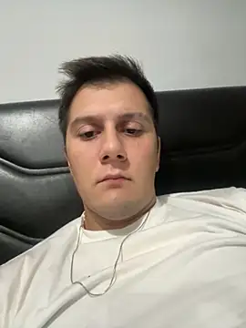 Snapshot of bogerkek chatting on 10/01/25, 09:32 bogerkek online show from 10/01/25, 09:32