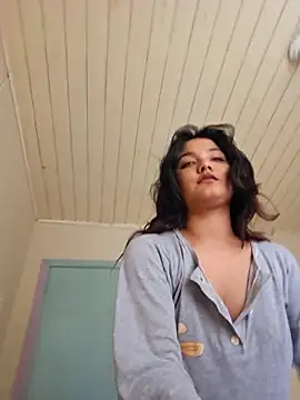 Hellenlin online show from 10/15/25, 05:57