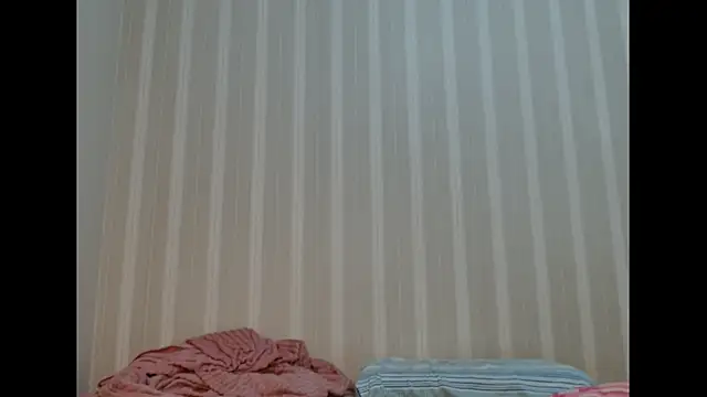 Snapshot of ingridequinti chatting on 11/12/25, 02:23 ingridequinti online show from 11/12/25, 02:23