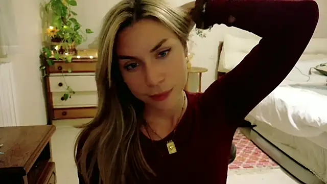 wonderalice31 online show from 10/23/25, 07:12