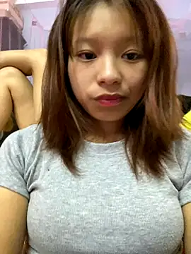 Snapshot of Mai_bb chatting on 10/03/25, 07:27 Mai bb online show from 10/03/25, 07:27