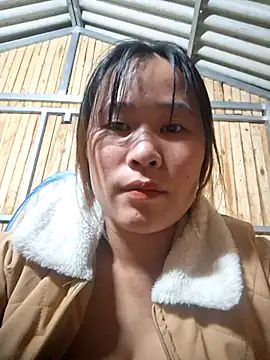 ALIENHR38 online show from 11/01/25, 03:25