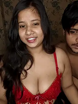 priyaverma00 online show from 05/17/26, 06:04