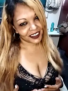 hemilynthomas2467 online show from 11/15/25, 08:55