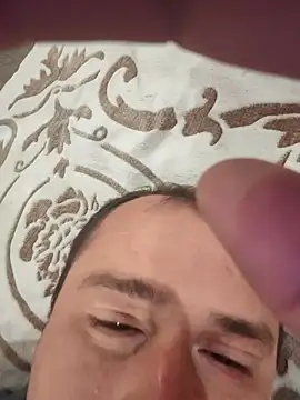 Snapshot of zurab39 chatting on 11/16/25, 06:46 zurab39 online show from 11/16/25, 06:46