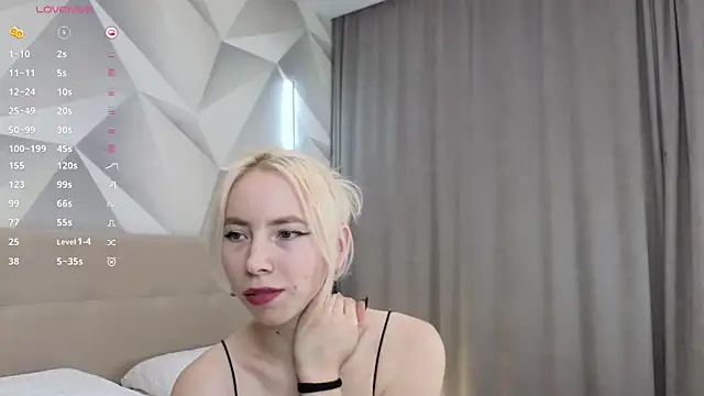 JuliannaWenger online show from 12/16/25, 04:12