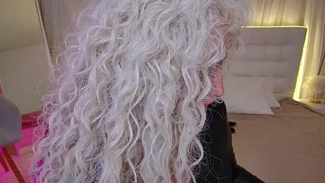 Lilit 1Love online show from 11/29/25, 04:43