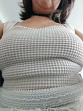 LylaVixxen online show from 10/29/25, 05:47