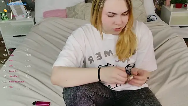 Evie Vall online show from 12/19/25, 05:20