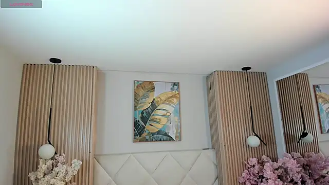 Mila Hank  online show from 03/17/26, 12:08