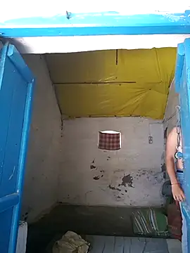 Snapshot of RockRolaxxx chatting on 09/10/25, 05:29 RockRolaxxx online show from 09/10/25, 05:29