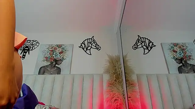 Annie  2 online show from 11/05/25, 12:05