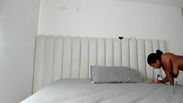 Meganbelford1 online show from 04/16/26, 04:08