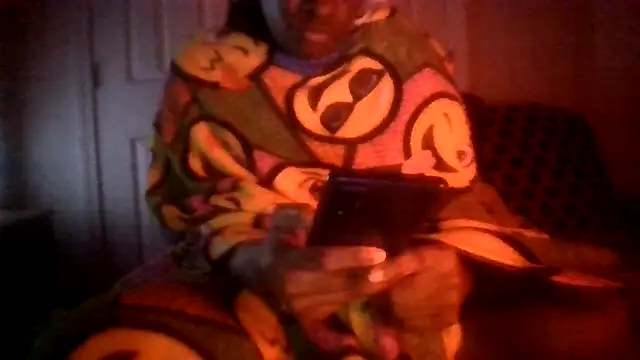 prettymaa online show from 09/28/25, 12:27