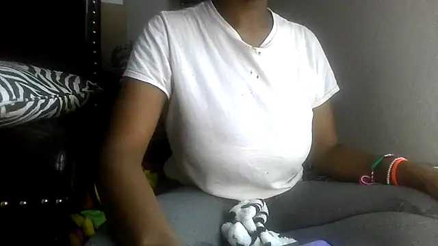 prettymaa online show from 10/23/25, 06:28