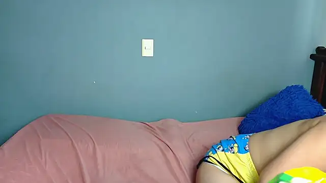 violetmia68 online show from 12/21/25, 01:51