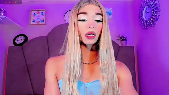 Nauthy girl online show from 10/09/25, 12:36