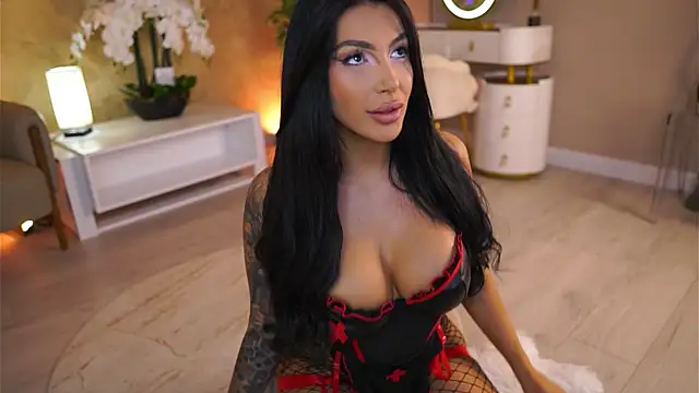 AishaaDevoe online show from 10/31/25, 06:42