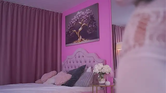 Snapshot of AishaaDevoe chatting on 04/15/26, 06:37 AishaaDevoe online show from 04/15/26, 06:37