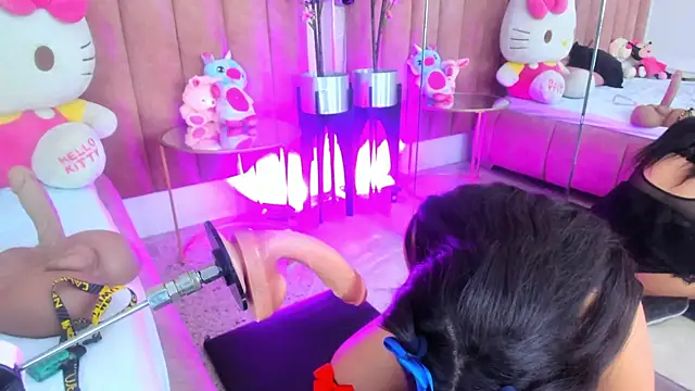 LizzyOlsen online show from 11/20/25, 04:56