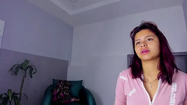 Sofia villareal online show from 10/03/25, 11:18