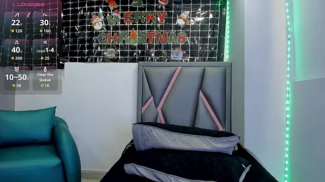 Snapshot of Sofia_villareal chatting on 12/04/25, 12:14 Sofia villareal online show from 12/04/25, 12:14