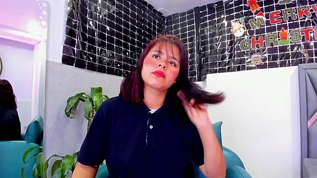 Snapshot of Sofia_villareal chatting on 12/15/25, 12:53 Sofia villareal online show from 12/15/25, 12:53