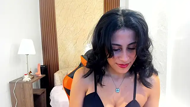 Thais kim online show from 11/21/25, 12:26