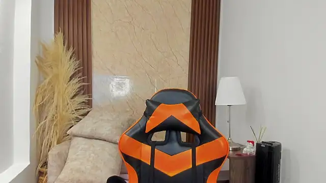 Thais kim online show from 04/18/26, 03:38